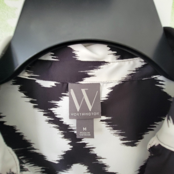 Worthington Shirt Dress. - Picture 3 of 9
